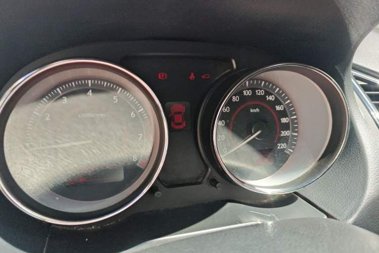 Used Bestune B50 2013 1.6L manual Comfort trim level Instrument Cluster