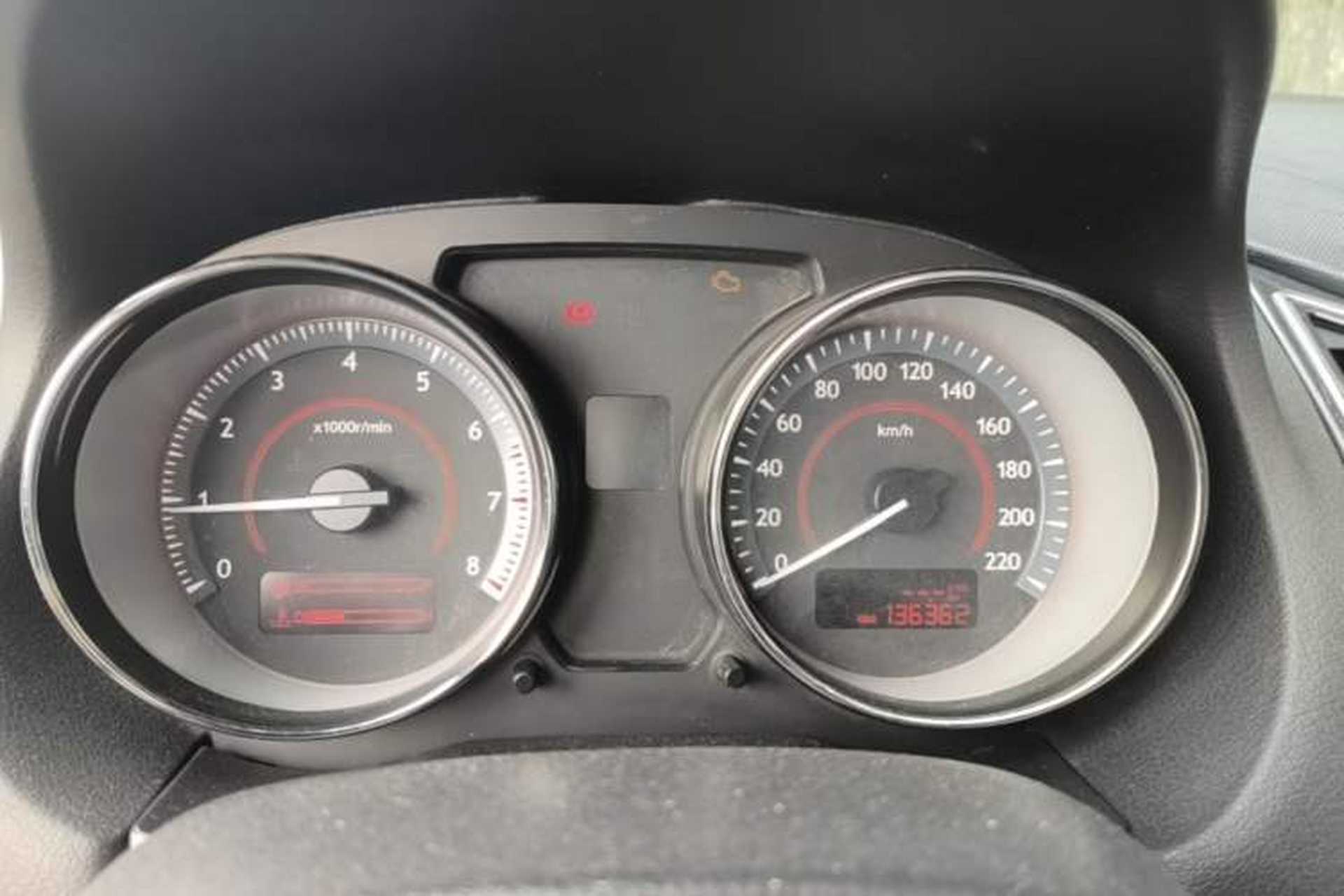 Used Bestune B50 2013 1.6L manual luxury version Instrument Cluster