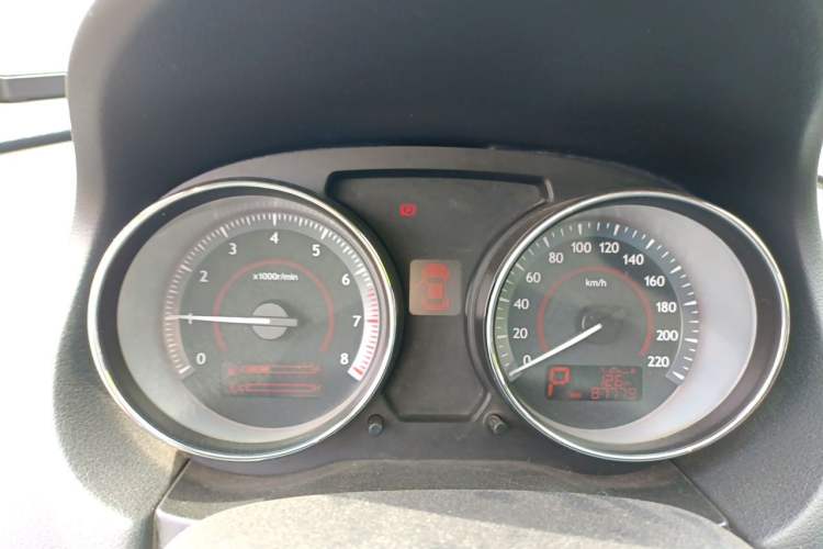 Used Bestune B50 2013 1.6L automatic luxury version Instrument Cluster