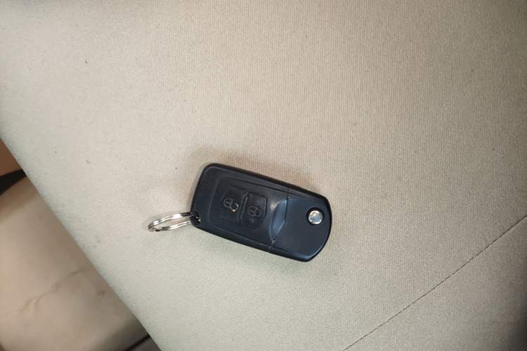 Used Bestune B50 2013 1.6L manual luxury version Interior 1