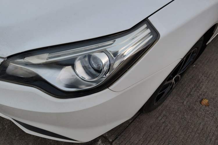 Used Bestune B50 2013 1.6L manual luxury version Left Front Headlight
