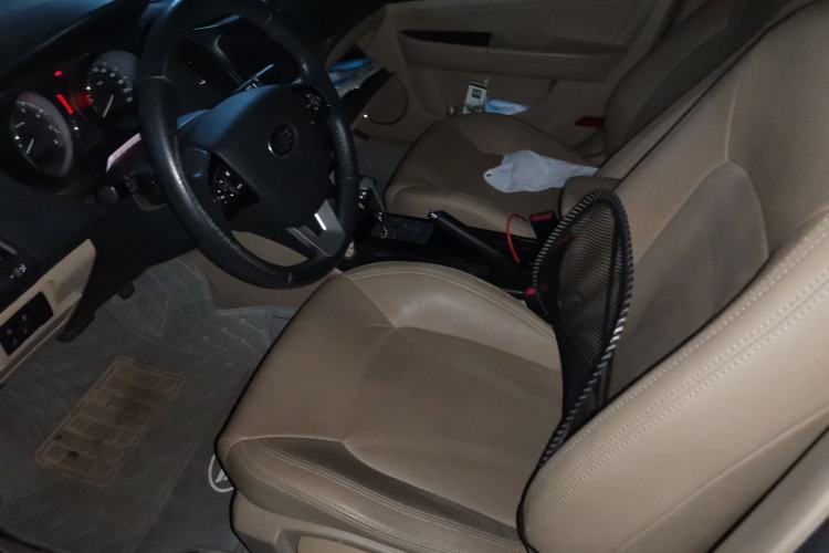 Used Bestune B50 2013 1.6L automatic luxury version Left Front Seat