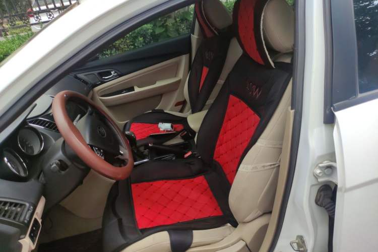 Used Bestune B50 2013 1.6L manual Comfort trim level Left Front Seat