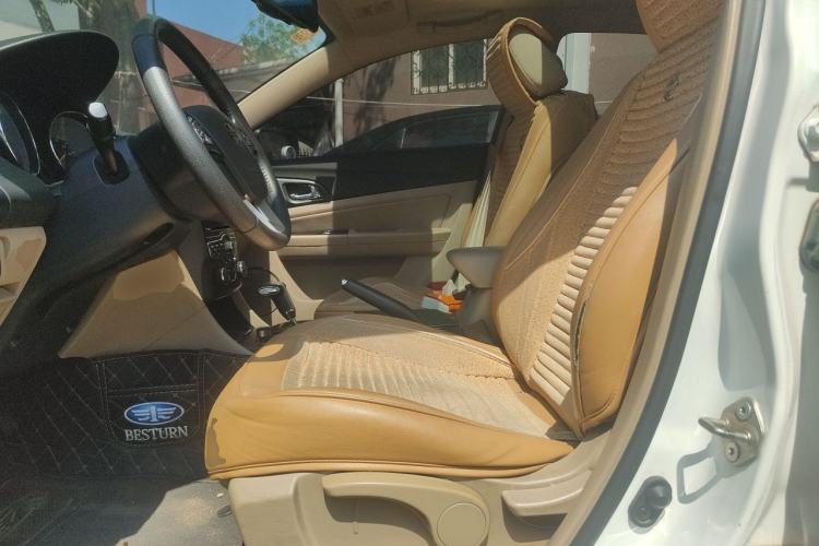 Used Bestune B50 2013 1.6L automatic luxury version Left Front Seat