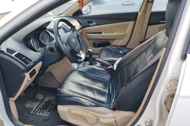 Used Bestune B50 2013 1.6L manual luxury version Left Front Seat