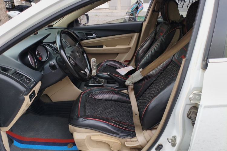 Used Bestune B50 2013 1.6L manual luxury version Left Front Seat