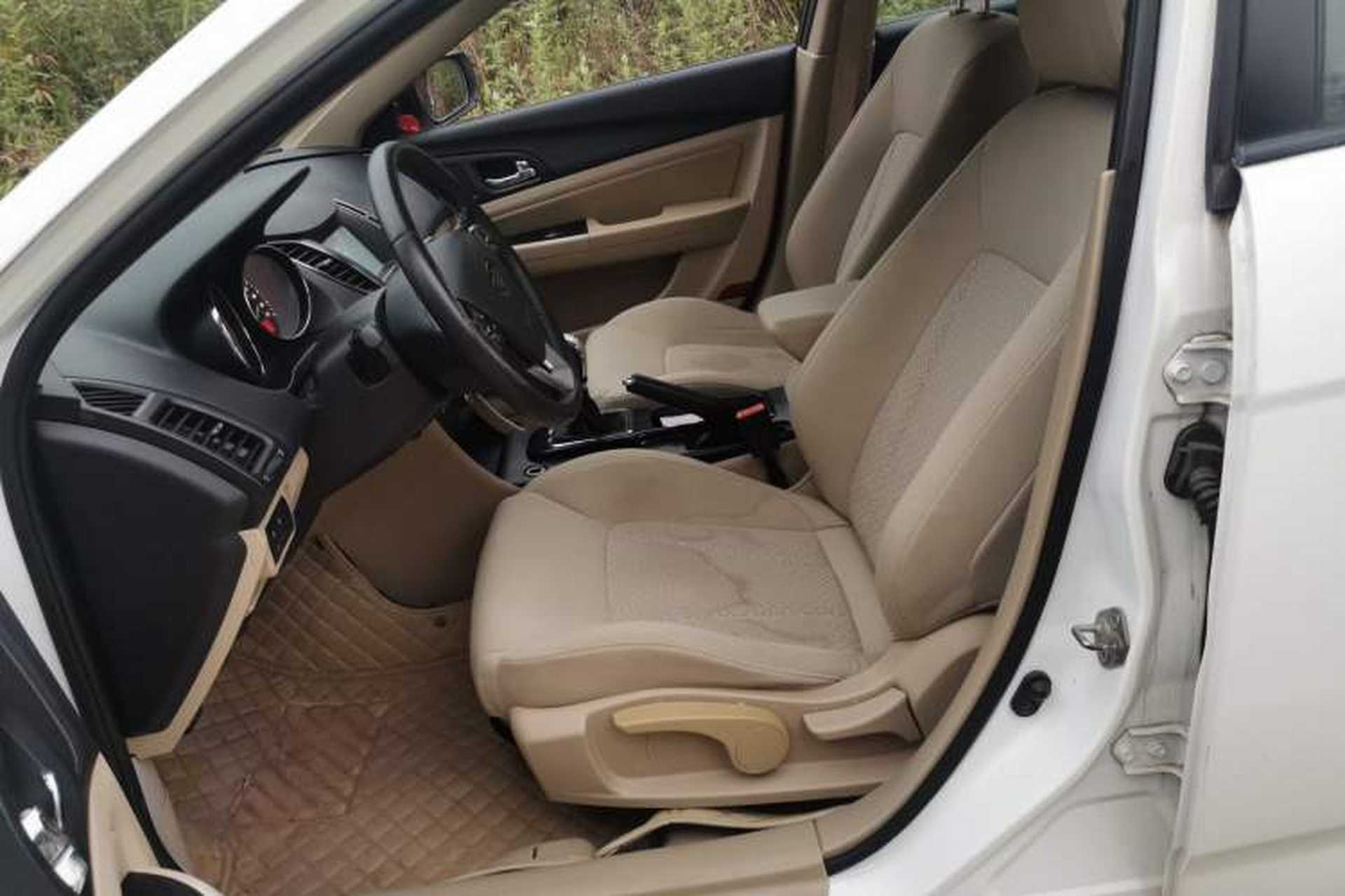 Used Bestune B50 2013 1.6L manual luxury version Left Front Seat