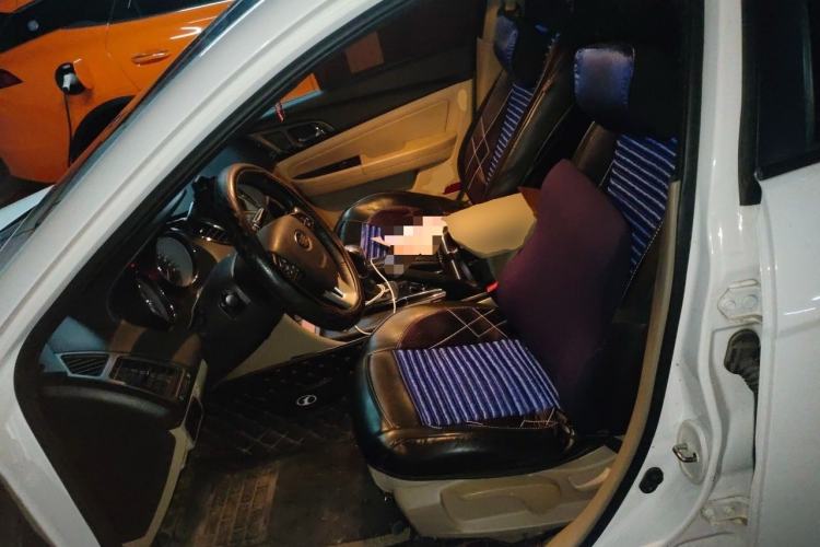 Used Bestune B50 2013 1.6L manual luxury version Left Front Seat