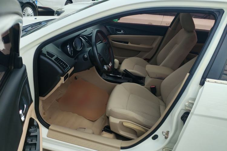 Used Bestune B50 2013 1.6L manual luxury version Left Front Seat