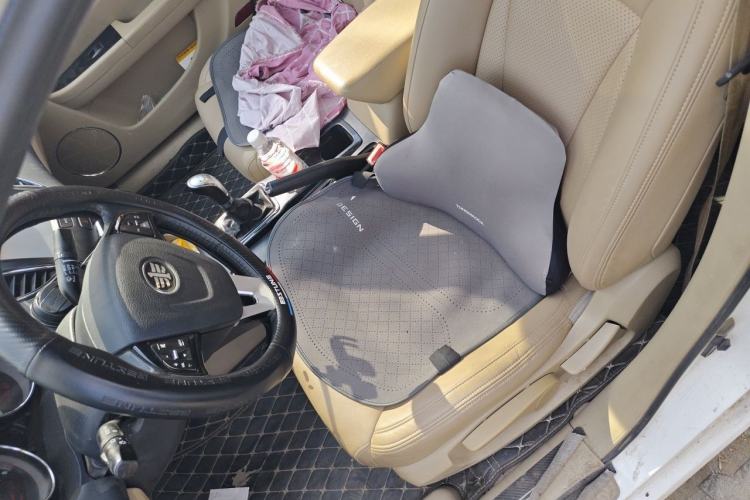 Used Bestune B50 2013 1.6L manual luxury version Left Front Seat