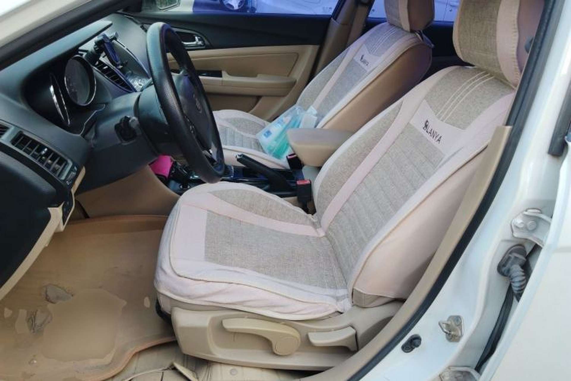 Used Bestune B50 2013 1.6L manual Comfort trim level Left Front Seat