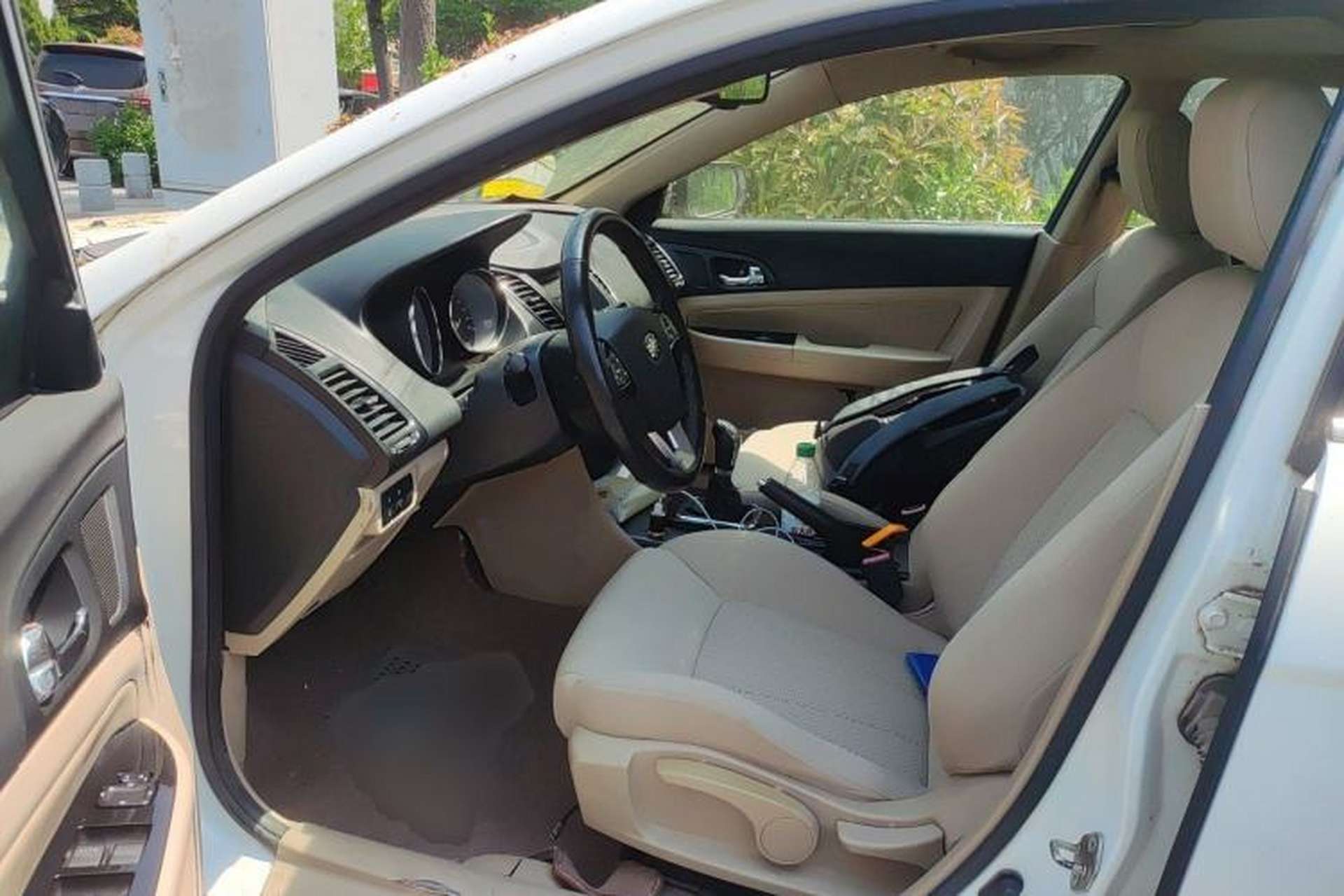 Used Bestune B50 2013 1.6L manual luxury version Left Front Seat
