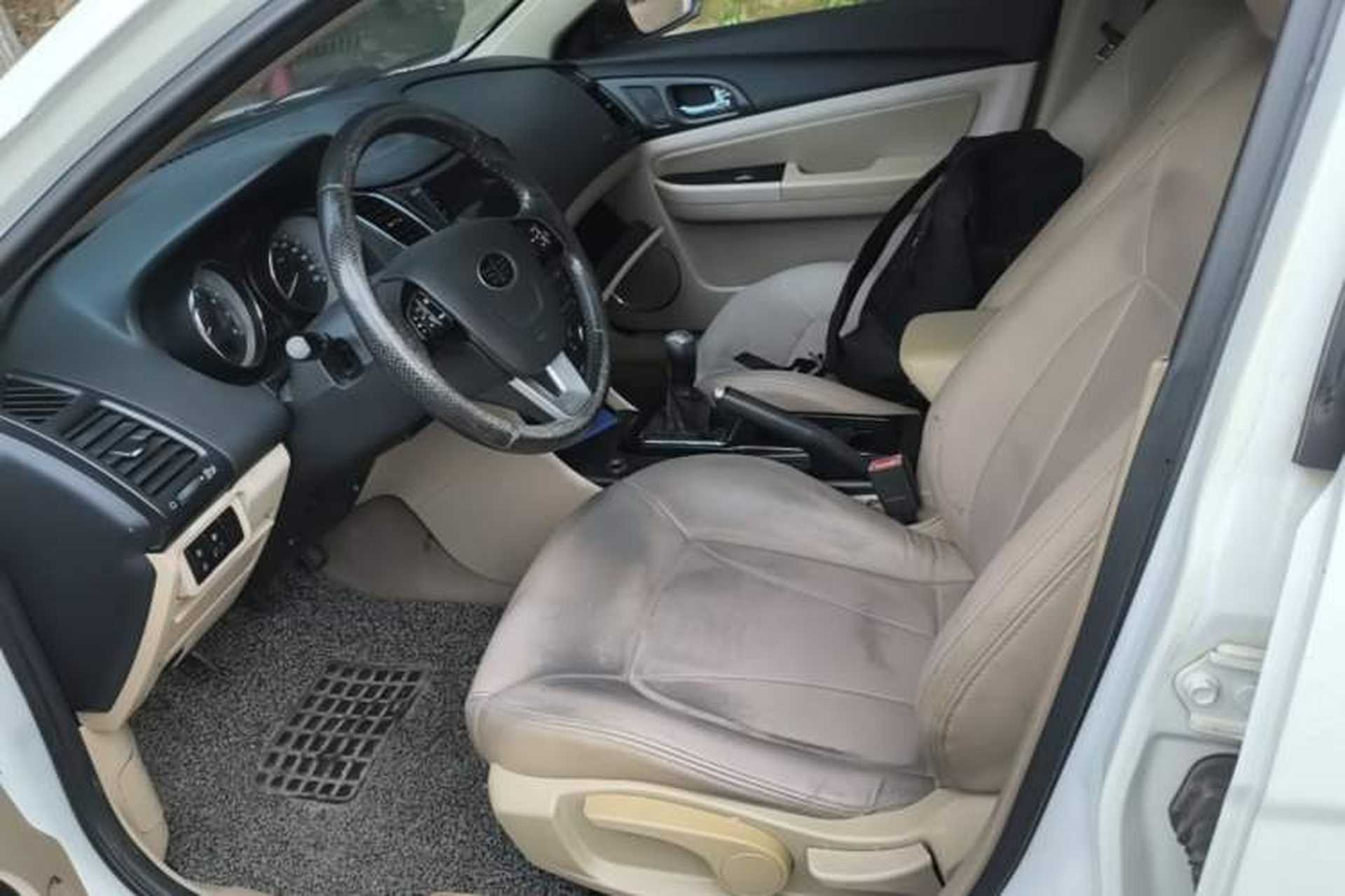 Used Bestune B50 2013 1.6L manual luxury version Left Front Seat