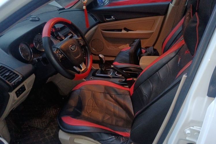 Used Bestune B50 2013 1.6L manual luxury version Left Front Seat