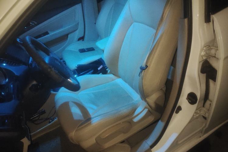 Used Bestune B50 2013 1.6L manual Comfort trim level Left Front Seat