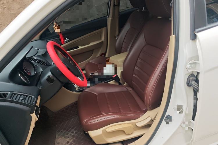 Used Bestune B50 2013 1.6L automatic luxury version Left Front Seat