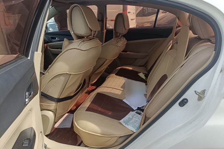 Used Bestune B50 2013 1.6L automatic luxury version Left Rear Seat