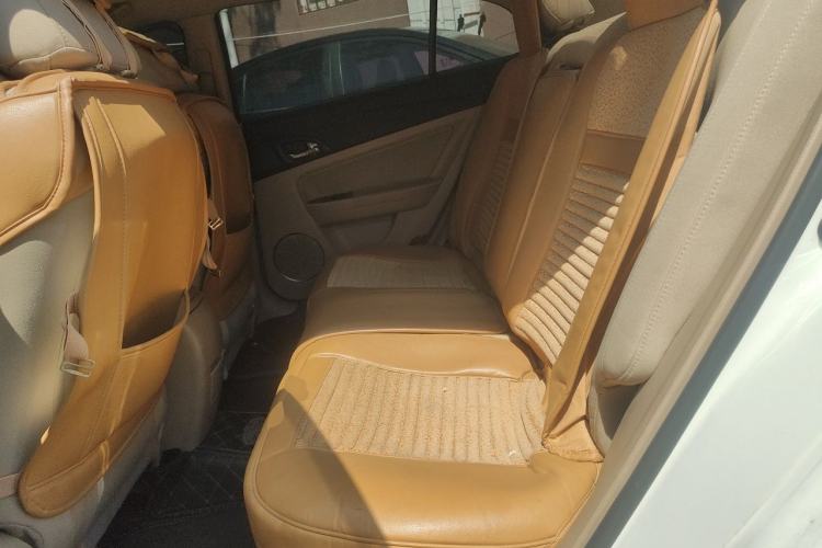 Used Bestune B50 2013 1.6L automatic luxury version Left Rear Seat
