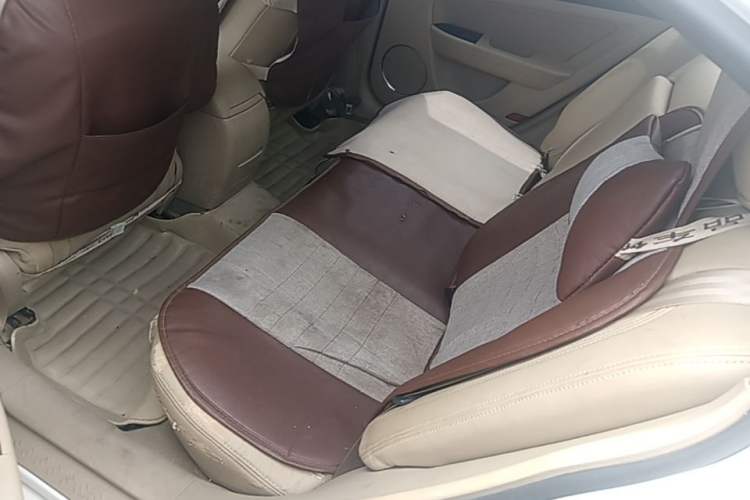 Used Bestune B50 2013 1.6L manual luxury version Left Rear Seat