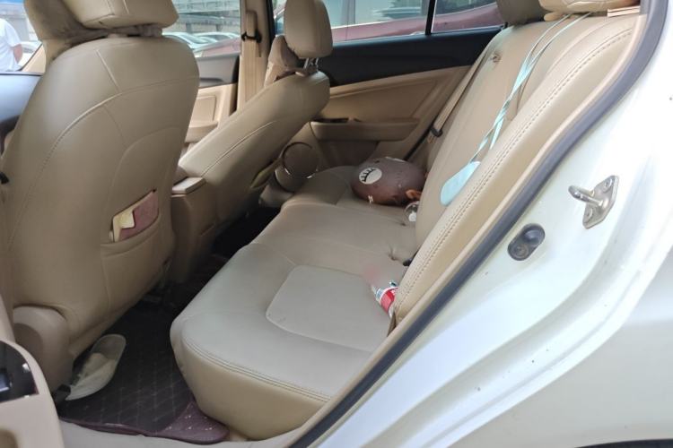 Used Bestune B50 2013 1.6L manual luxury version Left Rear Seat