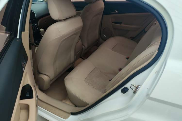 Used Bestune B50 2013 1.6L manual luxury version Left Rear Seat