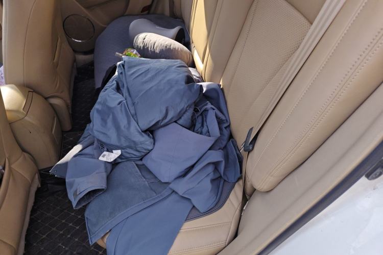 Used Bestune B50 2013 1.6L manual luxury version Left Rear Seat