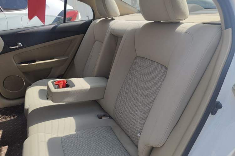 Used Bestune B50 2013 1.6L manual luxury version Left Rear Seat