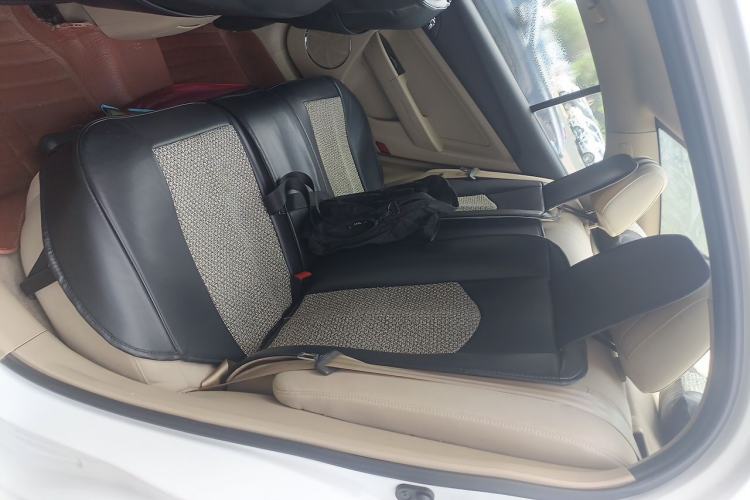 Used Bestune B50 2013 1.6L manual luxury version Left Rear Seat