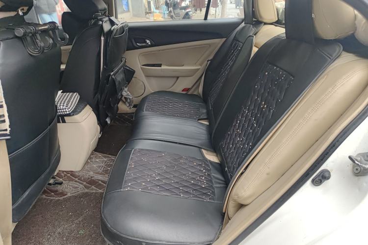 Used Bestune B50 2013 1.6L automatic luxury version Left Rear Seat