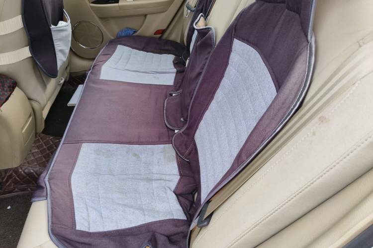 Used Bestune B50 2013 1.6L manual luxury version Left Rear Seat