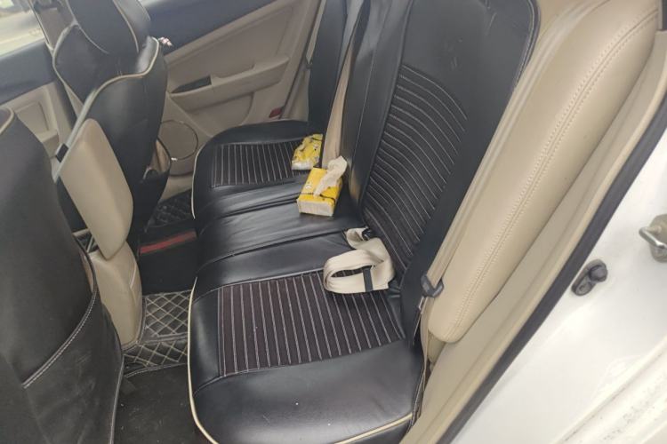 Used Bestune B50 2013 1.6L manual luxury version Left Rear Seat