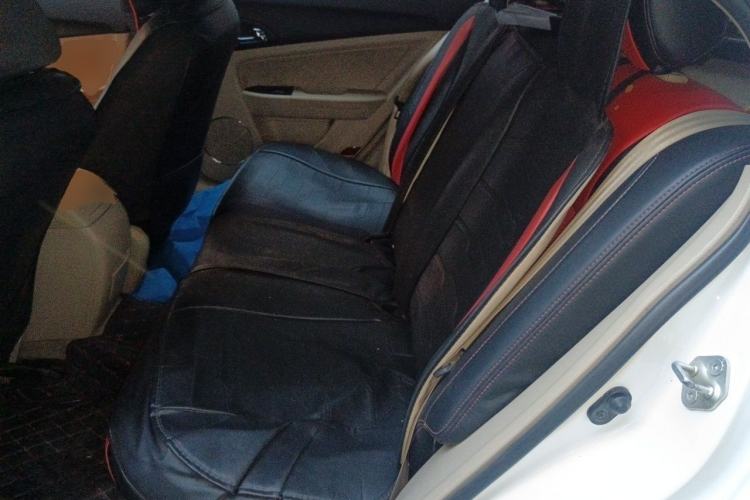 Used Bestune B50 2013 1.6L manual luxury version Left Rear Seat