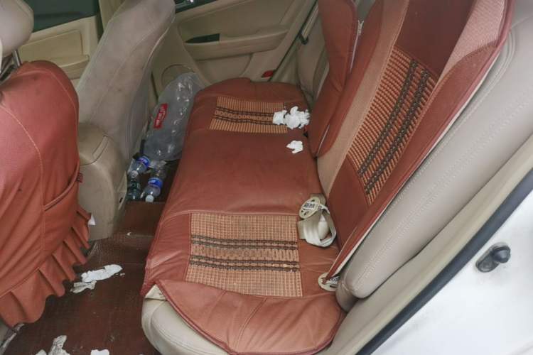 Used Bestune B50 2013 1.6L manual luxury version Left Rear Seat