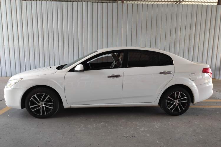 Used Bestune B50 2013 1.6L manual Comfort trim level Left Side