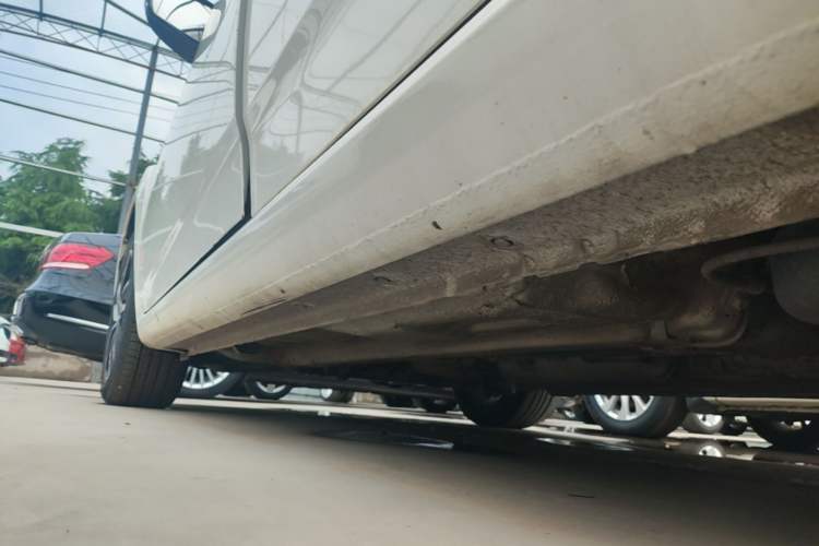 Used Bestune B50 2013 1.6L manual luxury version Left Side Sill