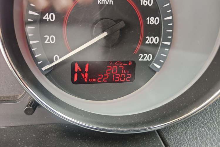 Used Bestune B50 2013 1.8L automatic comfort version Odometer Close Up