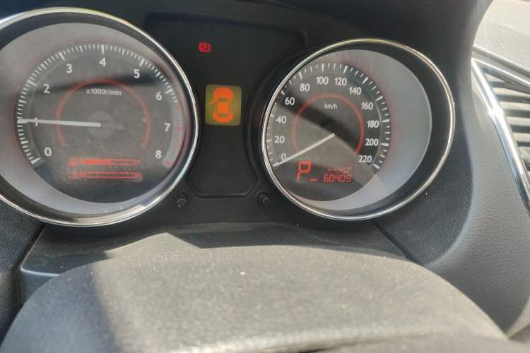 Used Bestune B50 2013 1.6L automatic luxury version Odometer Close Up
