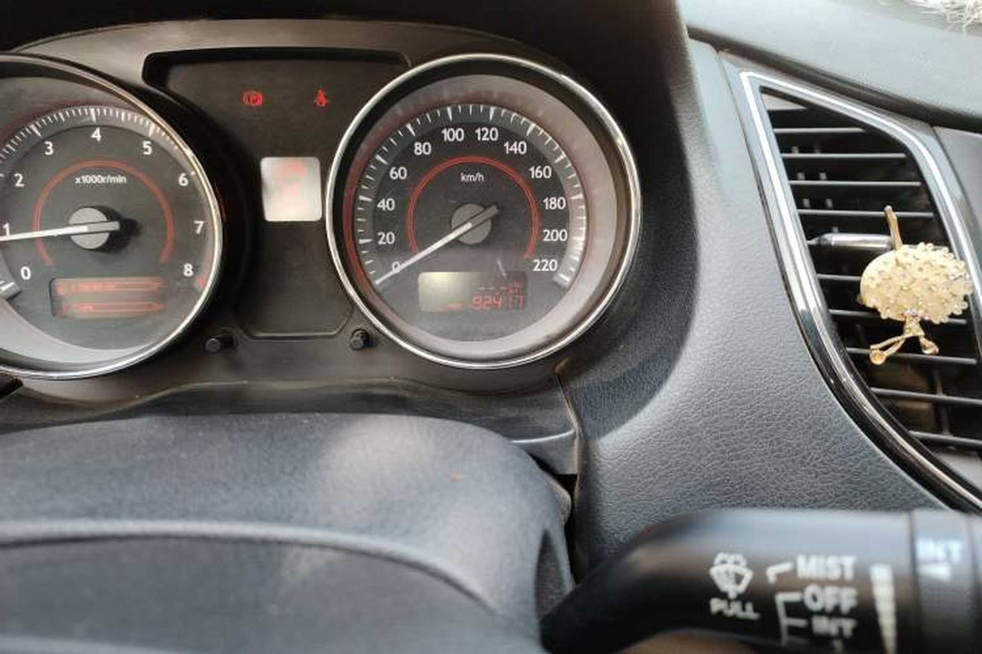 Used Bestune B50 2013 1.6L manual Comfort trim level Odometer Close Up