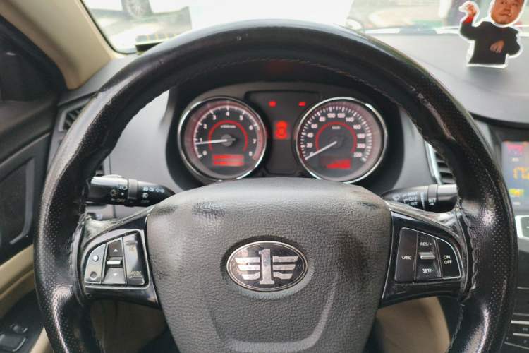 Used Bestune B50 2013 1.6L manual luxury version Odometer Close Up