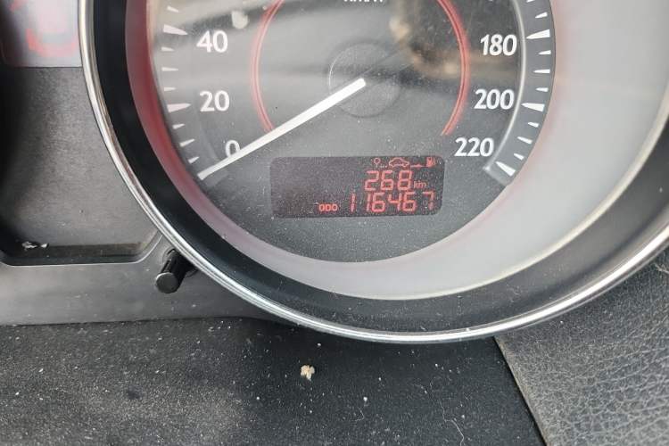 Used Bestune B50 2013 1.6L manual luxury version Odometer Close Up