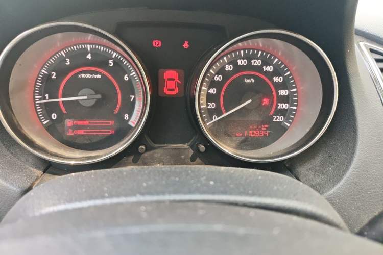 Used Bestune B50 2013 1.6L manual Comfort trim level Odometer Close Up