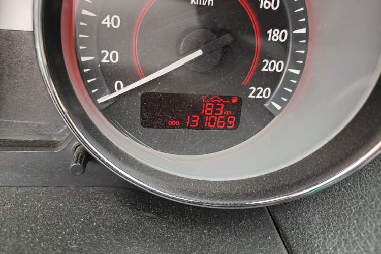 Used Bestune B50 2013 1.6L manual luxury version Odometer Close Up