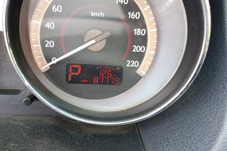 Used Bestune B50 2013 1.6L automatic luxury version Odometer Close Up