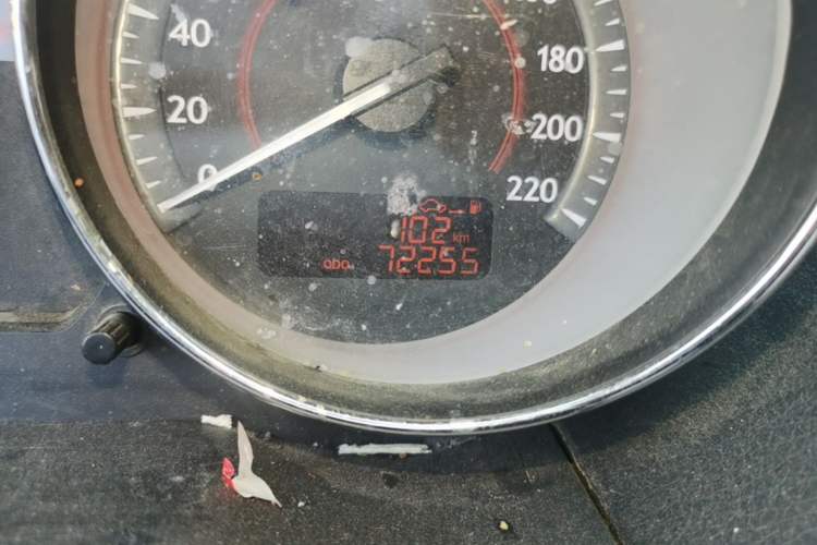 Used Bestune B50 2013 1.6L manual luxury version Odometer Close Up