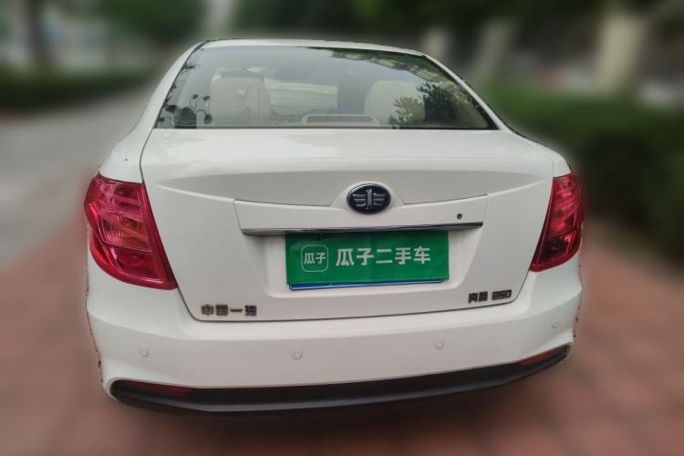 Used Bestune B50 2013 1.6L manual Comfort trim level Rear