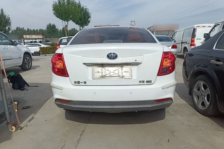 Used Bestune B50 2013 1.6L automatic luxury version Rear