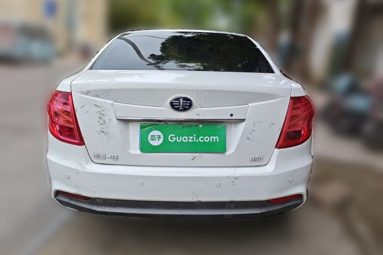 Used Bestune B50 2013 1.6L manual Comfort trim level Rear