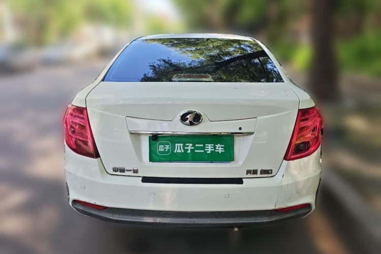 Used Bestune B50 2013 1.6L manual Comfort trim level Rear