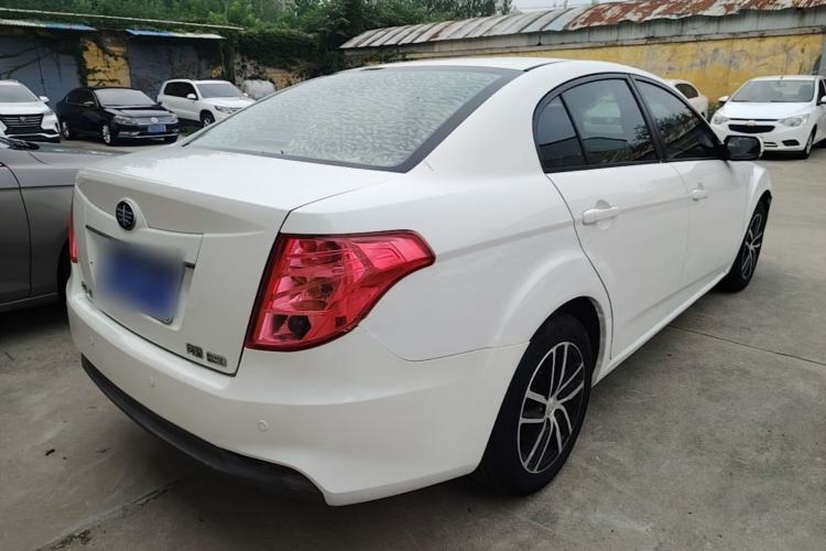 Used Bestune B50 2013 1.6L manual Comfort trim level Rear Right 45 Deg