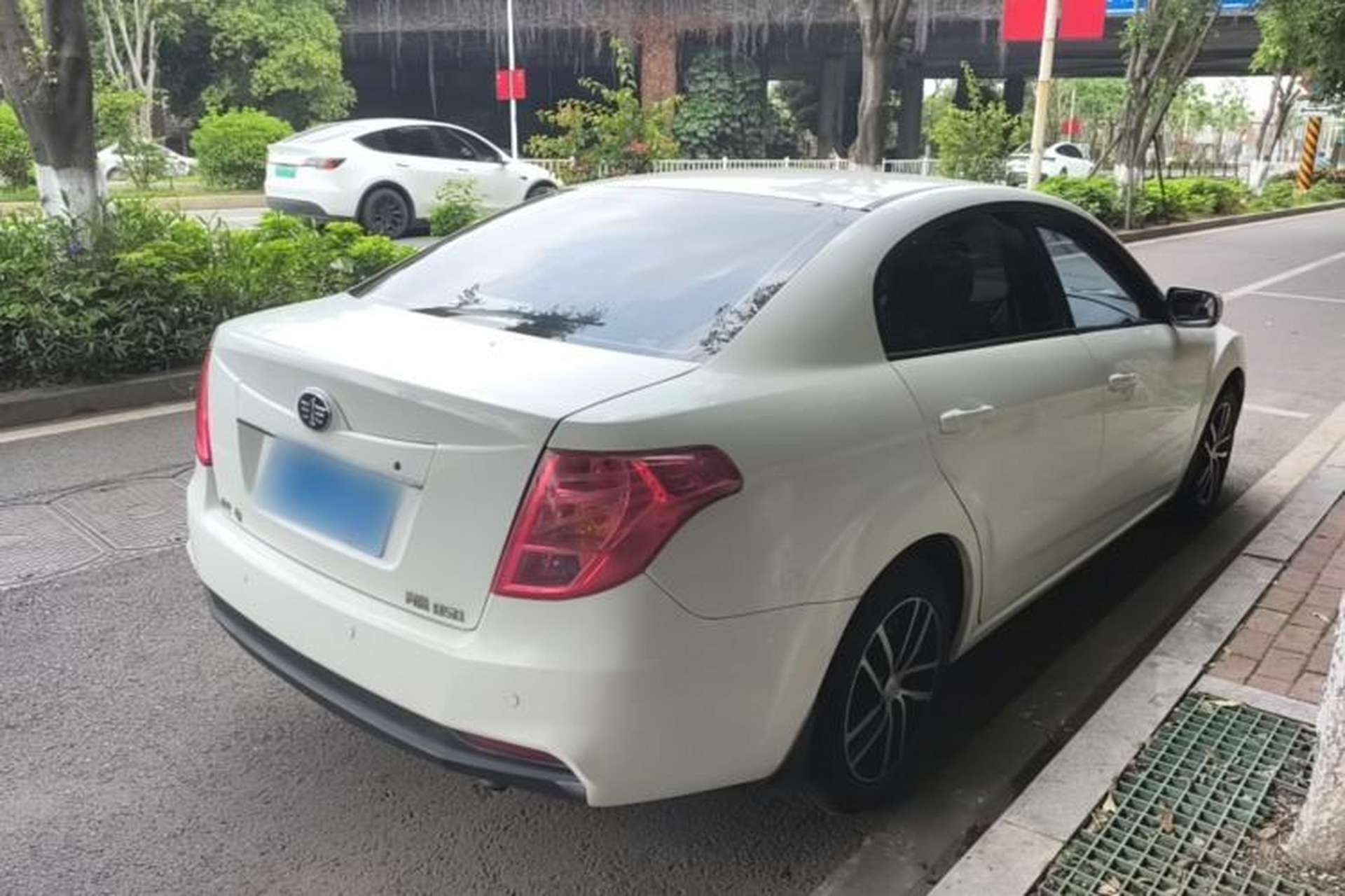 Used Bestune B50 2013 1.6L manual luxury version Rear Right 45 Deg